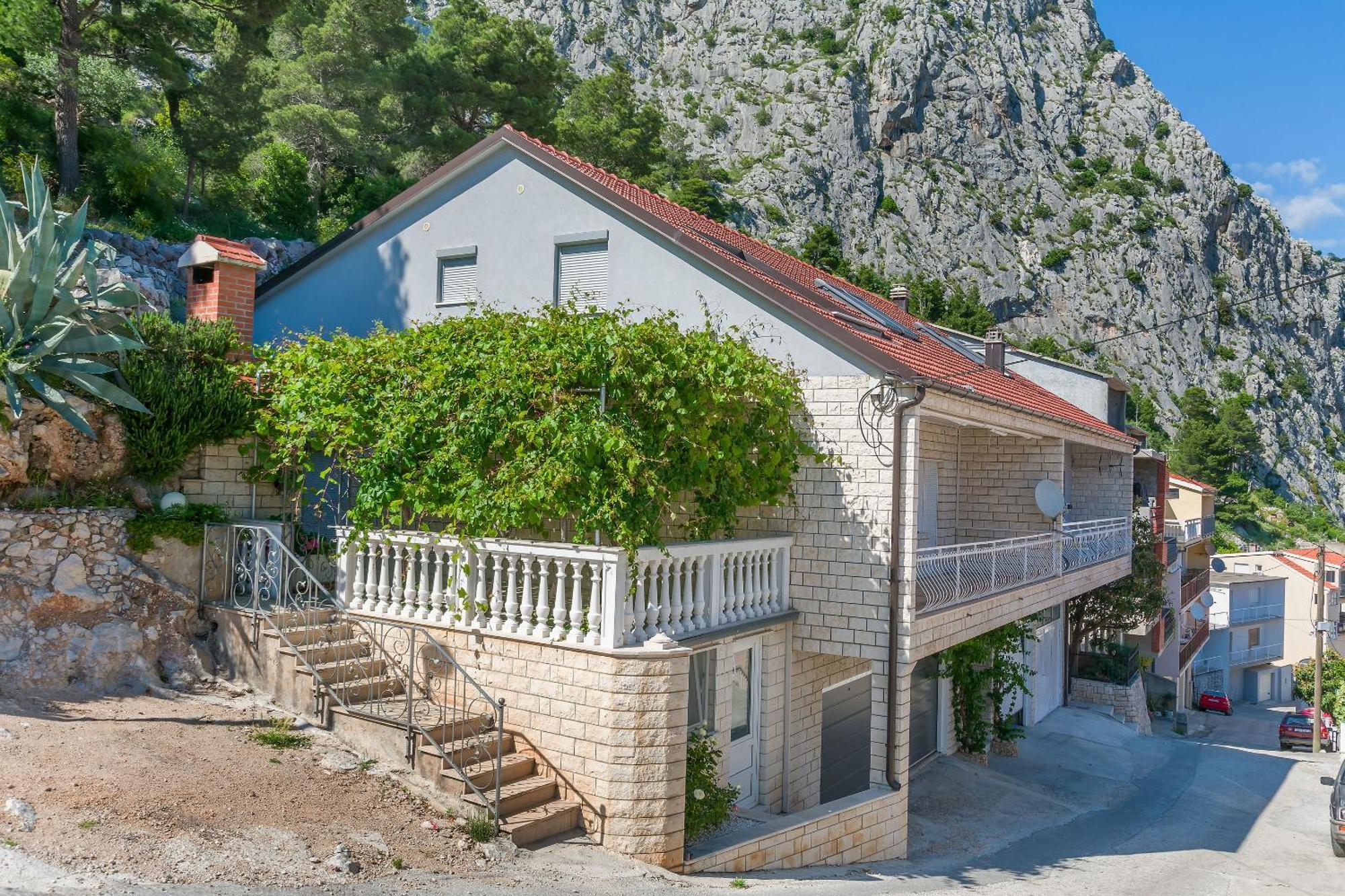 Apartment Adrian Omis Ngoại thất bức ảnh
